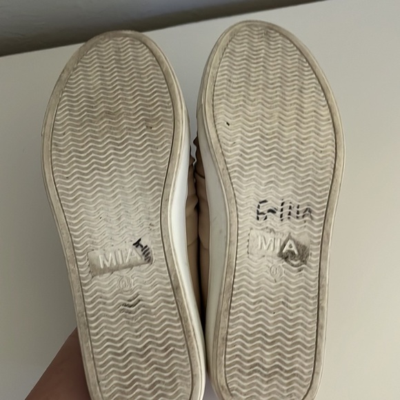 MIA Tie-Style Blush Slip On Sneakers/Loafers - Picture 6 of 8